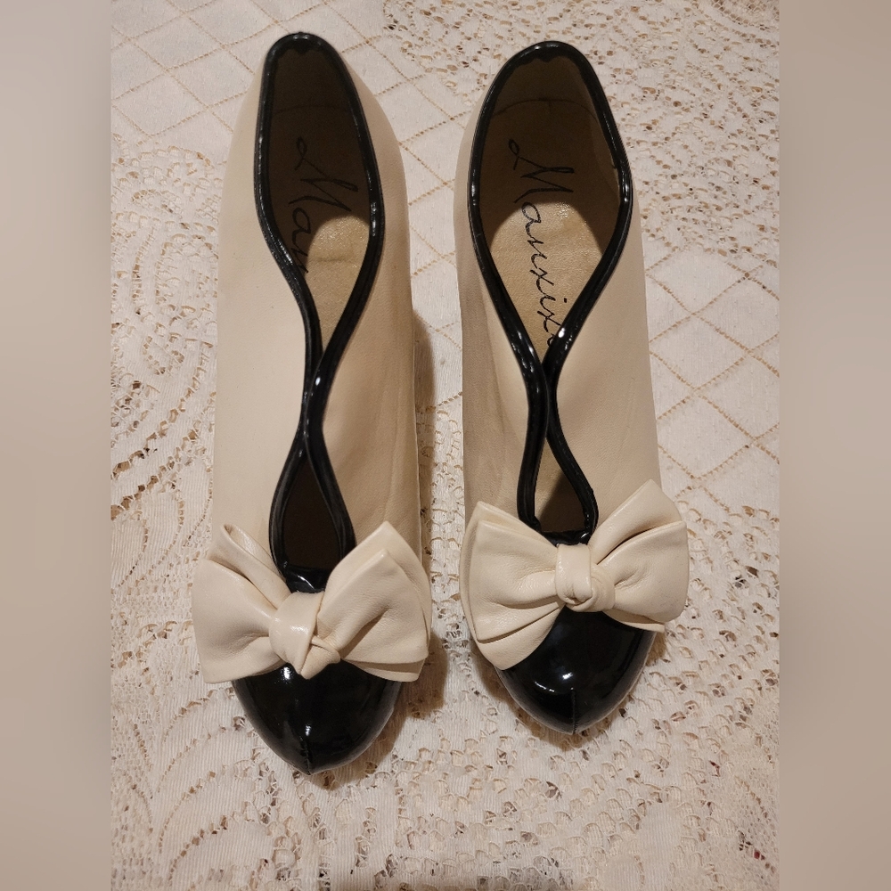Cream and Black Bow Heels